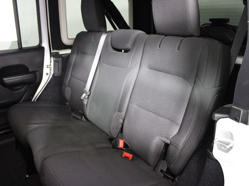 Used 2020 Jeep Wrangler Unlimited Sport AWD/4WD image 32