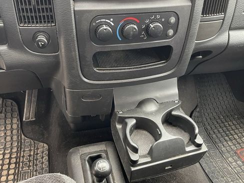 Used 2004 Dodge Ram 1500 Truck SLT w/ Sport Appearance Group image 10