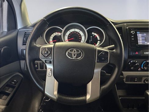 Used 2014 Toyota Tacoma 2WD Double Cab w/ Convenience Package image 12