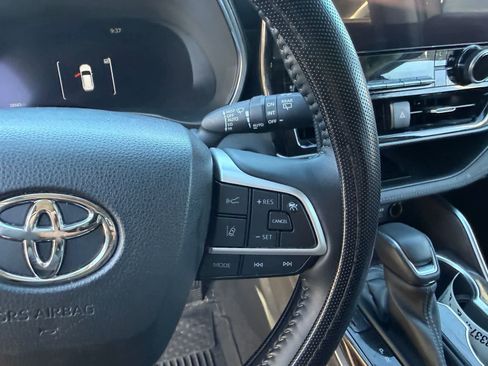 Used 2023 Toyota Highlander Platinum image 23