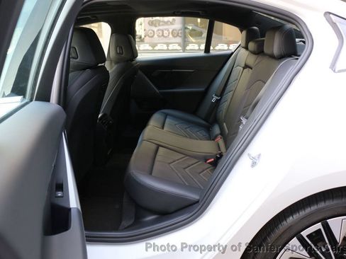 Used 2025 BMW 530i RWD image 28
