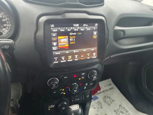 Used 2021 Jeep Renegade Limited AWD/4WD image 11