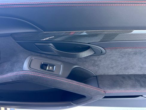 Used 2018 Porsche 911 GT2 RS RWD image 18