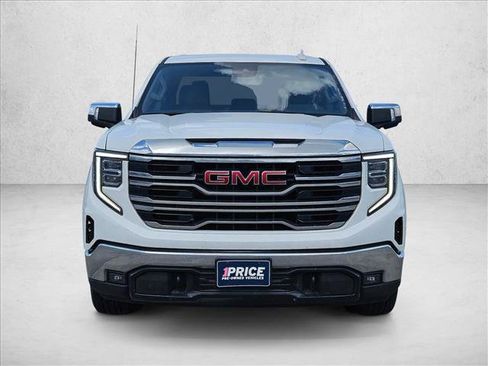 Used 2025 GMC Sierra 1500 SLT RWD image 2
