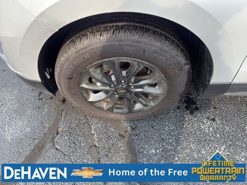 Used 2021 Chevrolet Equinox LT AWD/4WD image 10