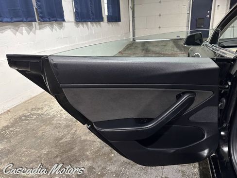Used 2018 Tesla Model 3 Long Range image 24