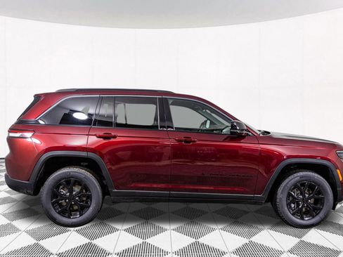New 2026 Jeep Grand Cherokee Altitude AWD/4WD image 15