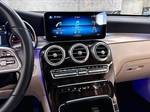Used 2022 Mercedes-Benz GLC 300 4MATIC image 9