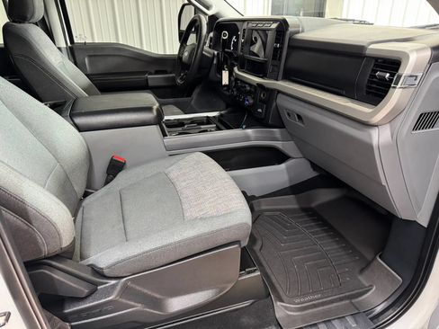 Used 2024 Ford F250 XLT w/ FX4 Off-Road Package AWD/4WD image 15