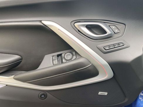 Used 2023 Chevrolet Camaro LT RWD image 15