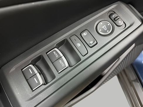 Used 2023 Honda Accord EX image 11