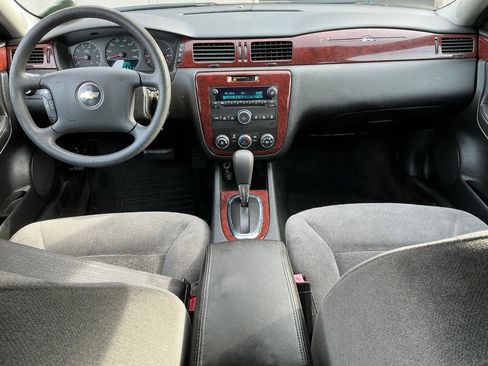 Used 2008 Chevrolet Impala LS FWD image 15