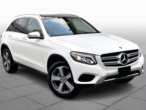 Used 2017 Mercedes-Benz GLC 300 image 2