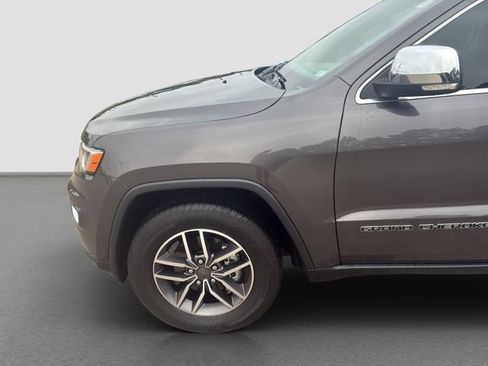 Used 2020 Jeep Grand Cherokee Limited AWD/4WD image 10