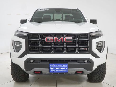 Used 2023 GMC Canyon AT4 w/ AT4 Premium Package AWD/4WD image 2