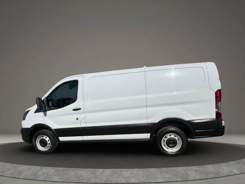 Used 2021 Ford Transit 250 Low Roof RWD image 5