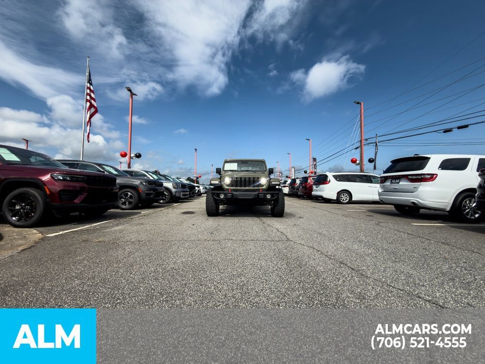 Used 2025 Jeep Gladiator Rubicon AWD/4WD image 42