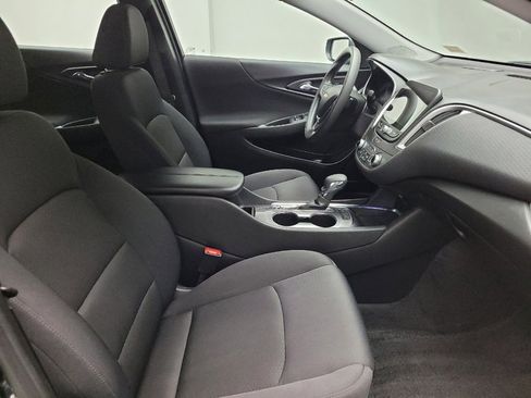 Used 2025 Chevrolet Malibu LT image 21