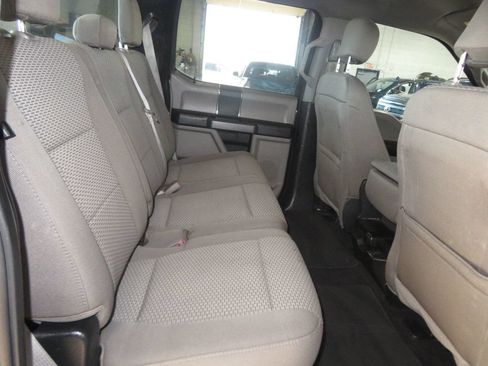 Used 2018 Ford F150 XLT AWD/4WD image 27