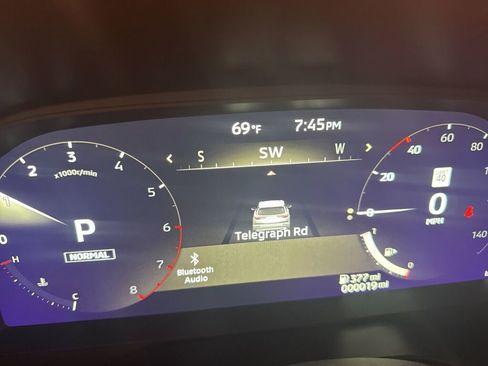 New 2025 Mitsubishi Outlander SEL image 16