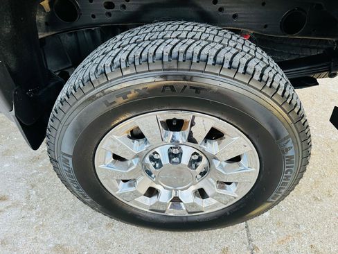 Used 2019 GMC Sierra 2500 Denali w/ Duramax Plus Package image 10