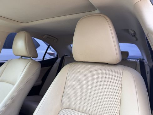 Used 2016 Lexus IS 350 w/ Premium Package RWD image 14