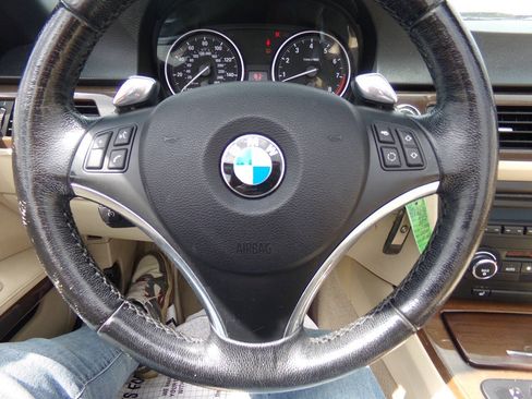 Used 2009 BMW 328i Convertible RWD image 11