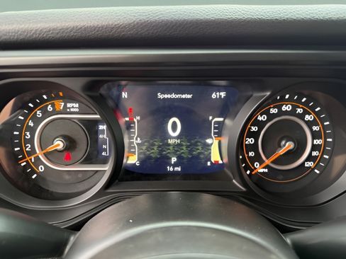 Used 2025 Jeep Gladiator Sport AWD/4WD image 27
