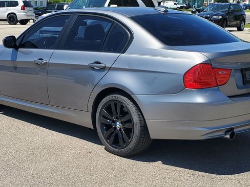 Used 2011 BMW 335i xDrive Sedan image 6