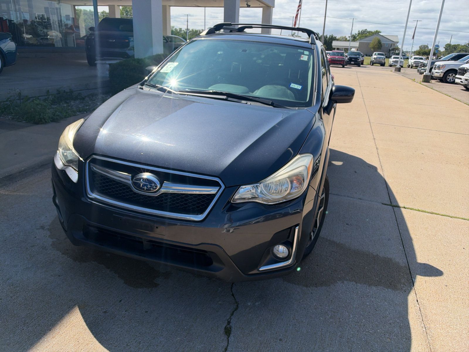 Used 2017 Subaru Crosstrek 2.0i Premium w/ Popular Package #2 AWD/4WD image 2