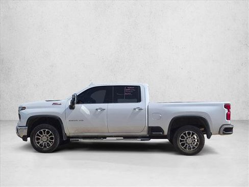 Used 2024 Chevrolet Silverado 2500 LTZ w/ LTZ Plus Package AWD/4WD image 8