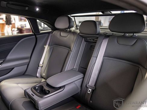 Used 2024 Lucid Air Touring image 31