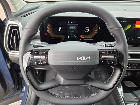 New 2026 Kia Sorento S FWD image 11