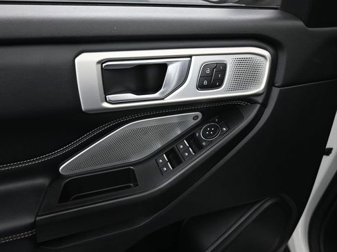 Used 2020 Ford Explorer ST w/ Premium Technology Package image 12