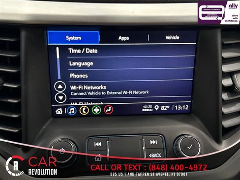 Used 2023 GMC Acadia SLE w/ Driver Convenience Package FWD image 19