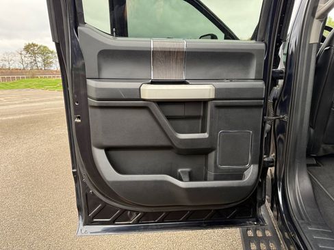 Used 2021 Ford F250 Lariat image 17