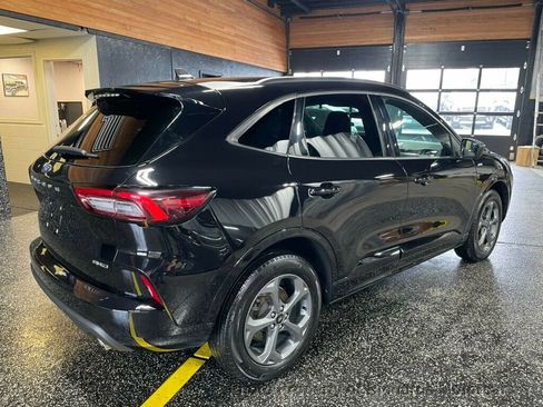 Used 2024 Ford Escape ST-Line AWD/4WD image 7