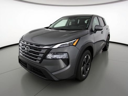 Used 2025 Nissan Rogue SV FWD image 3