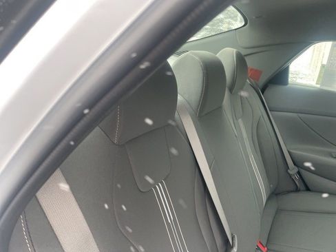 New 2024 Hyundai Elantra SEL w/ Convenience Package image 12