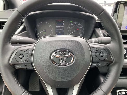Used 2025 Toyota Corolla SE FWD image 23