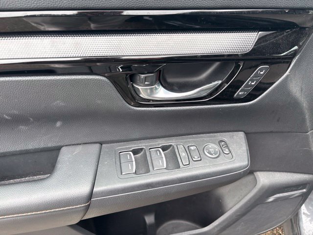 Used 2025 Honda CR-V Sport Touring image 12