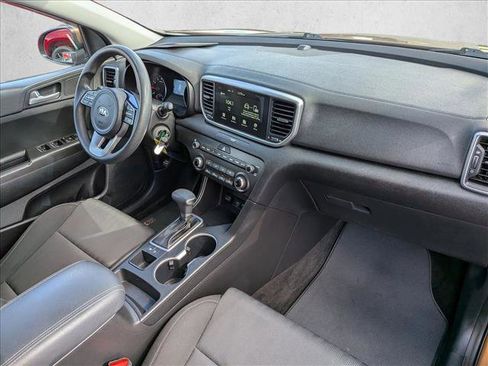 Used 2020 Kia Sportage LX image 20