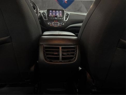 Used 2021 Chevrolet Malibu LT image 28