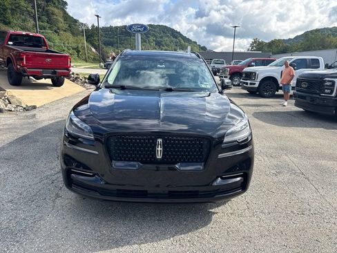 Used 2023 Lincoln Aviator Reserve w/ Equipment Group 201A AWD/4WD image 5