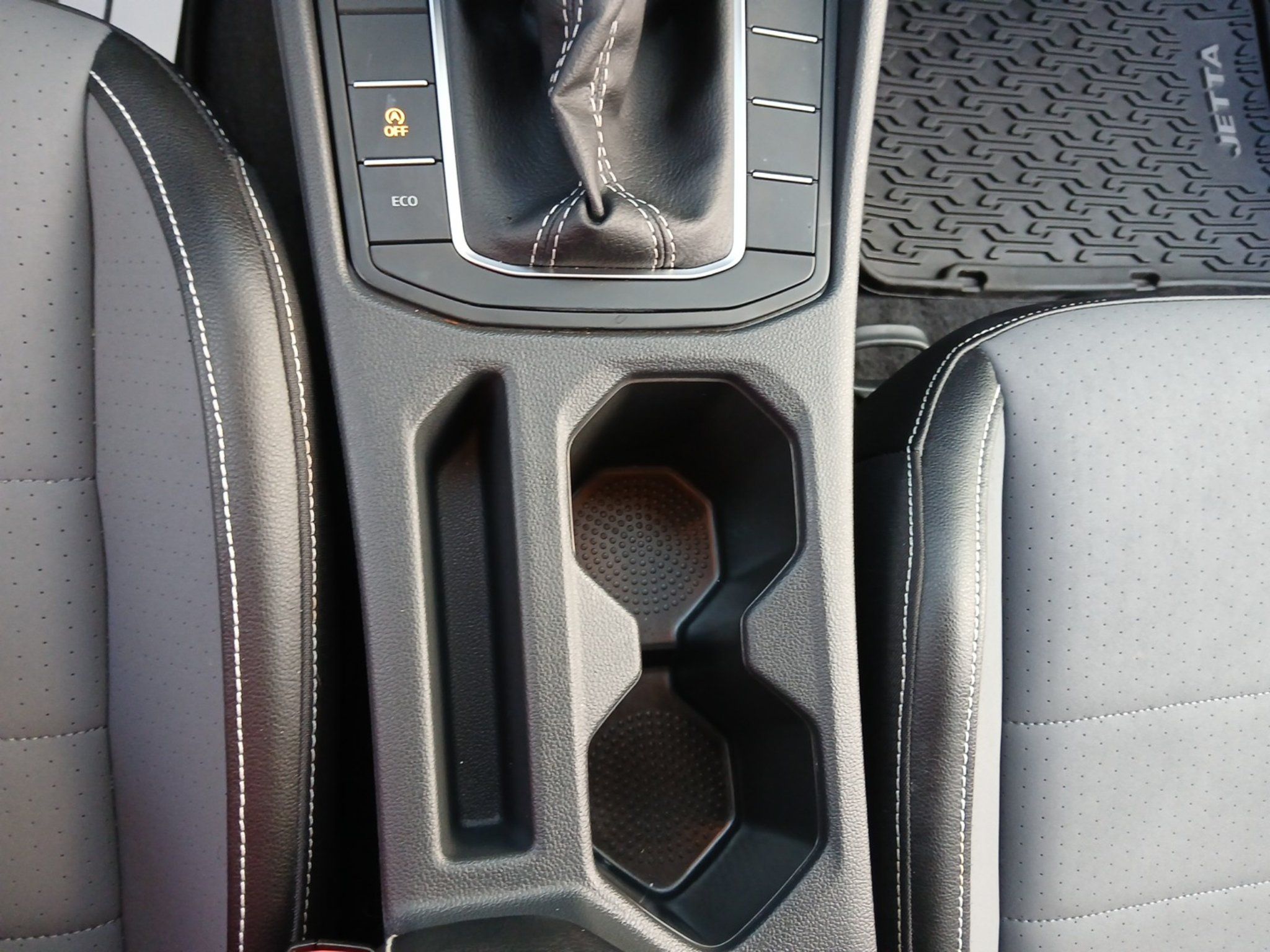 Certified 2026 Volkswagen Jetta SE FWD image 18