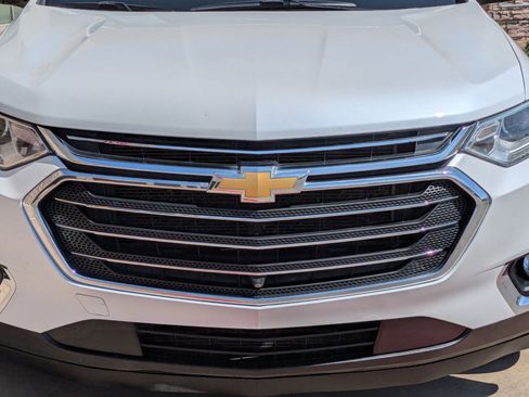 Used 2020 Chevrolet Traverse LT w/ LT Premium Package FWD image 9