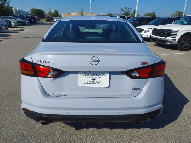 Used 2025 Nissan Altima 2.5 SR w/ SR Premium Package AWD/4WD image 6