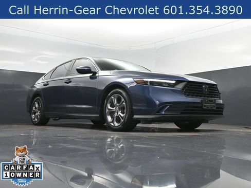 Used 2024 Honda Accord EX image 39