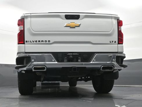 Used 2023 Chevrolet Silverado 1500 LTZ w/ Z71 Off-Road Package AWD/4WD image 27