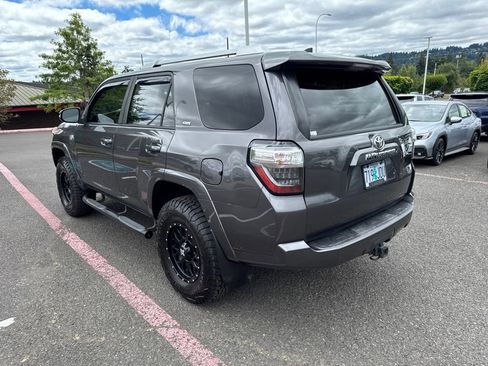 Used 2016 Toyota 4Runner SR5 Premium AWD/4WD image 9